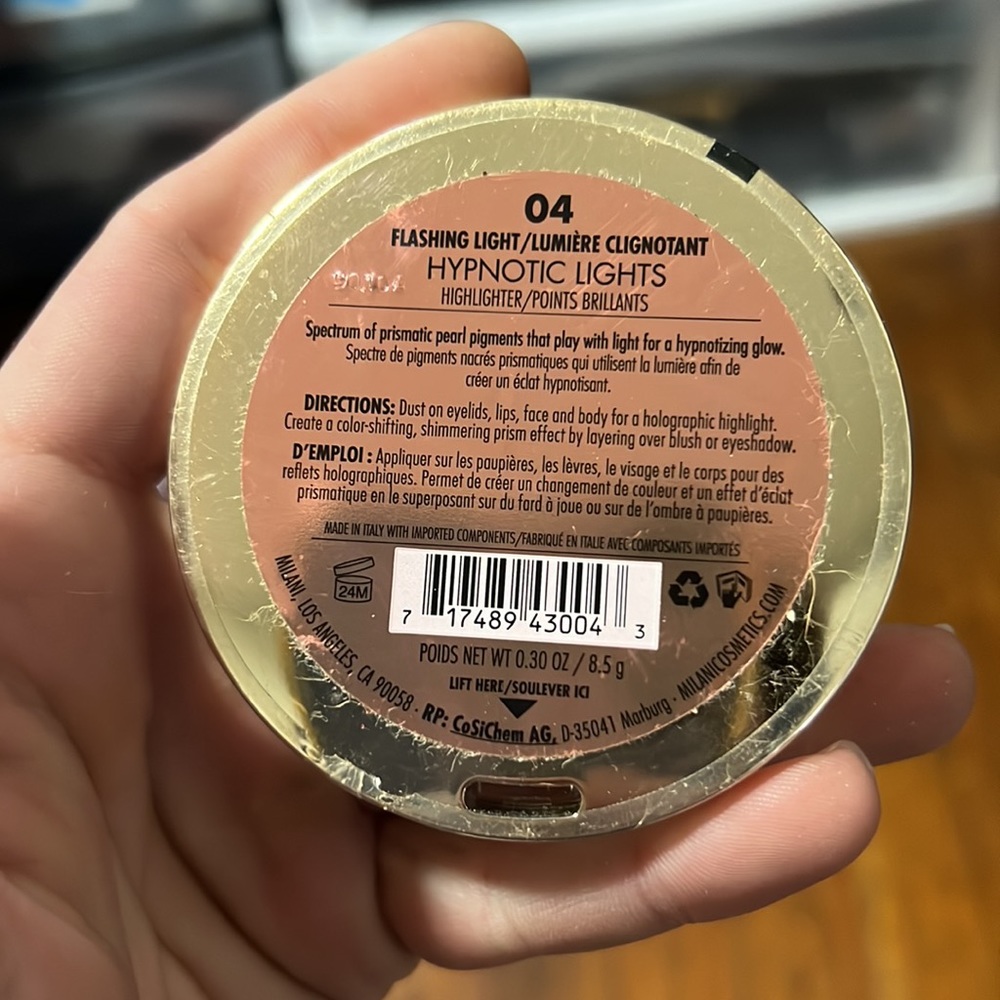 ⭐⭐Milani Flashing Light Hypnotic Lights Highlighter - Picture 7 of 7